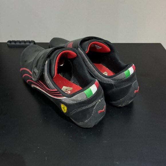 Puma Drift Cat 3 Velcro FERRARI Black & Red Mens Shoes -  Size 11 - Picture 3 of 4